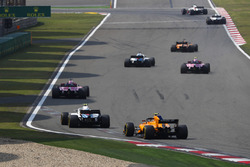 Fernando Alonso, McLaren MCL33 Renault, Lance Stroll, Williams FW41 Mercedes, Esteban Ocon, Force India VJM11 Mercedes, Sergio Perez, Force India VJM11 Mercedes, Sergey Sirotkin, Williams FW41 Mercedes, and Stoffel Vandoorne, McLaren MCL33 Renault