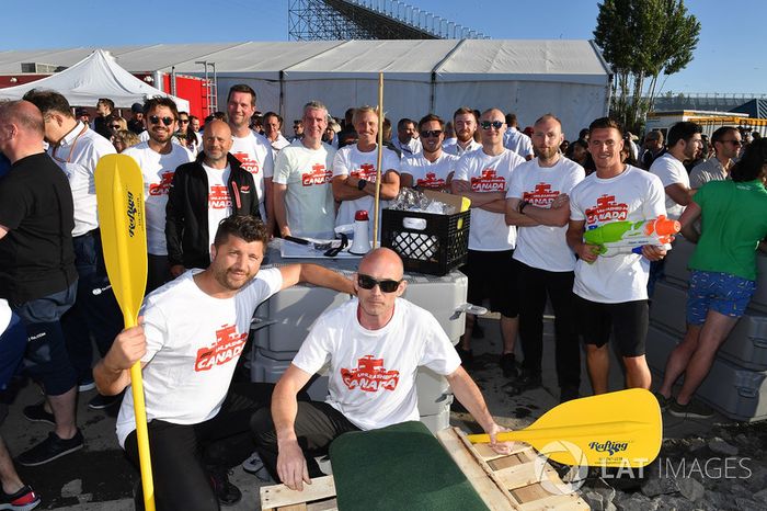 La carrera de balsas