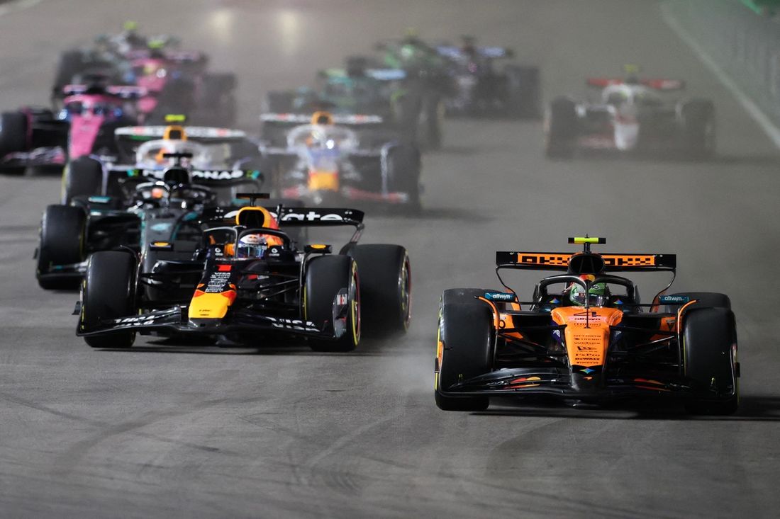 Lando Norris, McLaren, Max Verstappen, Red Bull Racing