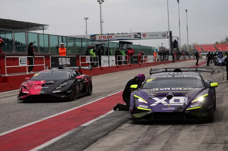 #111 Tadas Karlinskas, Darius Trinka, MLT Motorsport/X09 Racing, #74 Anthony Nahra , Dimitri Enjalbert, BDR Grupo Prom Racing
