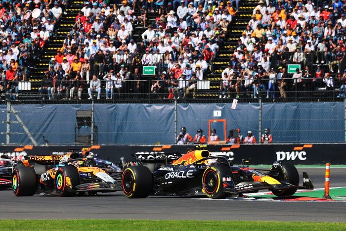 Oscar Piastri, McLaren, Yuki Tsunoda, Red Bull Racing