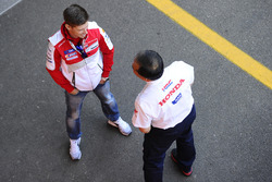 Кейси Стоунер, Ducati Team, Шухей Накамото, вице-президент Honda Racing Corporation