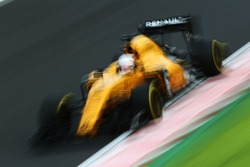 Kevin Magnussen, Renault Sport F1 Team RS16