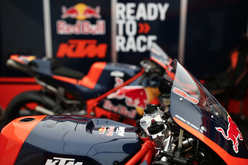 La KTM RC16