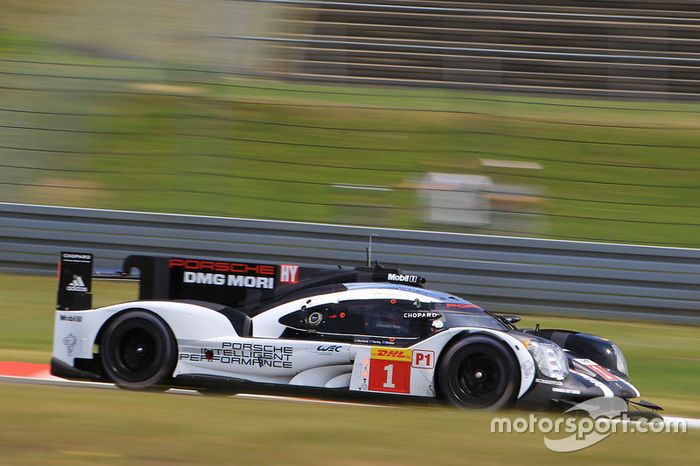 #1 Porsche Team Porsche 919 Hybrid: Timo Bernhard, Mark Webber, Brendon Hartley