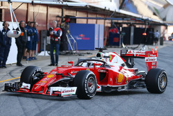 Себастьян Феттель, Ferrari SF16-H, з кокпітом Halo