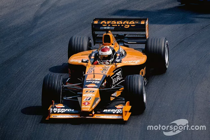 18. Jos Verstappen (107 Grandes Premios)