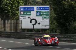 №24 CEFC Manor Oreca 07 Gibson: Тор Грейвс, Джонатан Хирши, Жан-Эрик Вернь