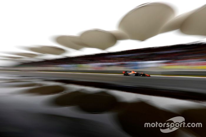 China: 145.000 espectadores;  5000