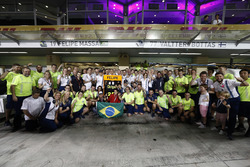 L'équipe Williams dit au revoir à Felipe Massa, Williams, après sa dernière course en Formule 1