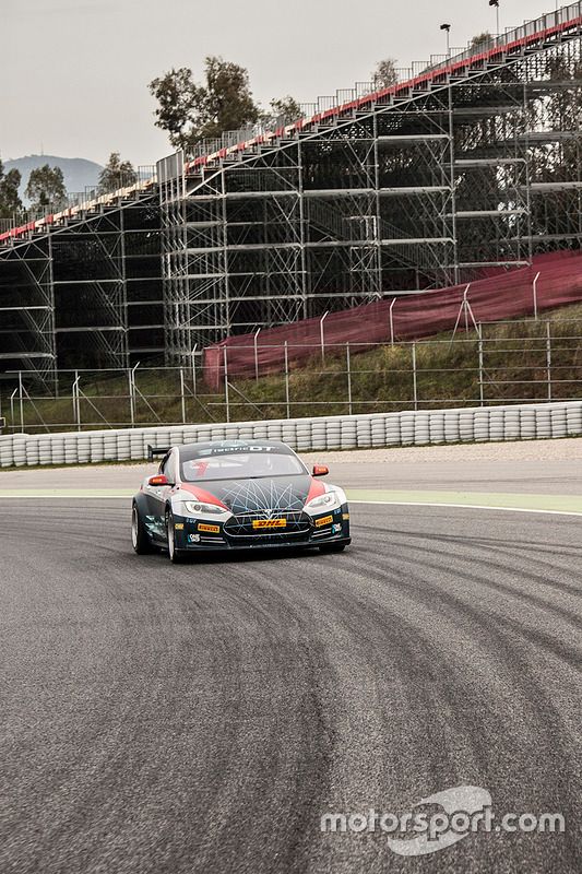 El Tesla Model S P85  en Montmeló 