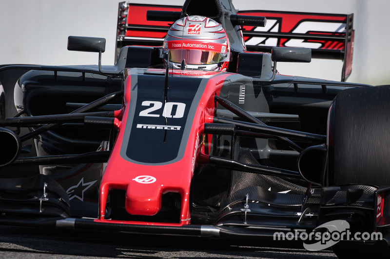 Haas VF-17