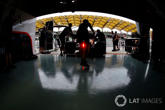 Fernando Alonso, McLaren MCL32