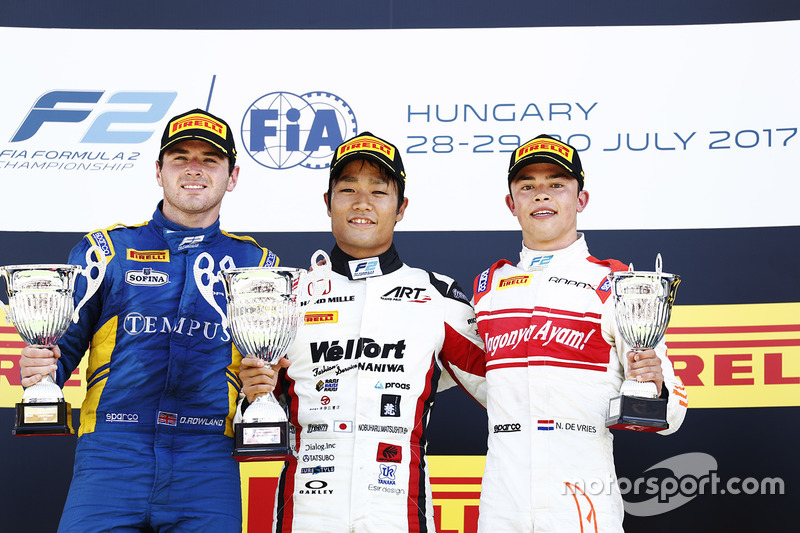 Podium : le vainqueur Nobuharu Matsushita, ART Grand Prix, le deuxième Oliver Rowland, DAMS, le troisième Nyck De Vries, Rapax