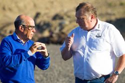 Carmelo Ezpeleta, CEO de Dorna Sports y Timo Pohjola, Gerente de proyecto KymiRing