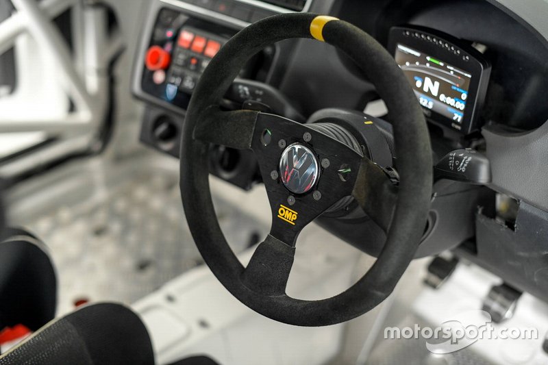 Volkswagen Polo RX cockpit detail