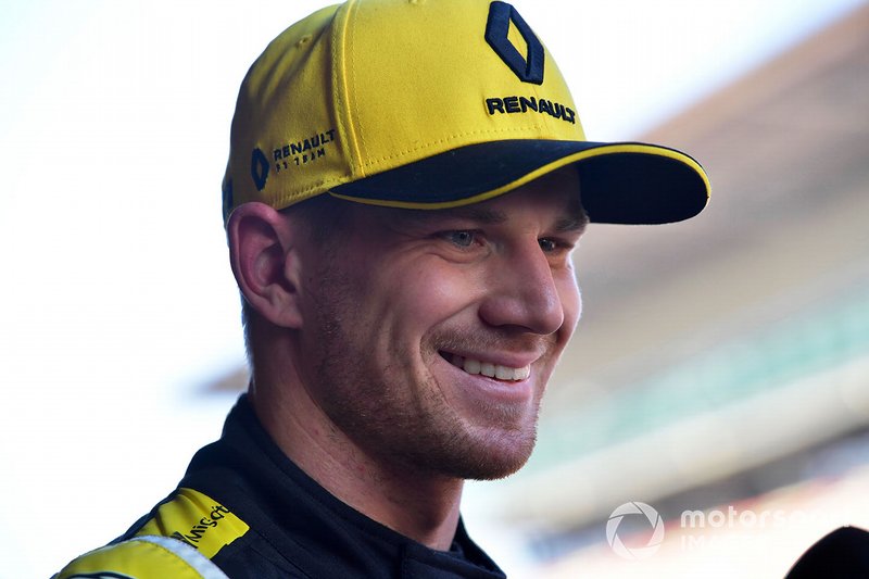 Nico Hülkenberg hat gut lachen: Auch wenn die Wintertests nicht hundertprozentig nach Wunsch verlaufen sind, stehen die Chancen, 2019 einen Grand Prix zu gewinnen (oder zumindest zum ersten Mal aufs Podium zu fahren) besser denn je. Warum? Klick dich durch!