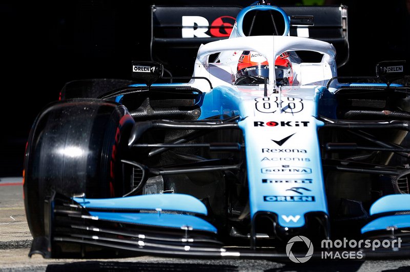 Es sieht nach den Tests, so ehrlich muss man sein, nicht gut aus. Robert Kubica hat an seinem Williams-Team schon scharfe Kritik geübt. Der FW42 gilt als das schlechteste Auto im Feld. Und trotzdem sind uns fünf Gründe eingefallen, warum der Pole 2019 aufs Podium fahren könnte. Jetzt durchklicken!