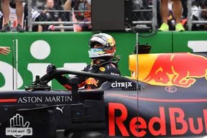 Le poleman Daniel Ricciardo, Red Bull Racing RB14 