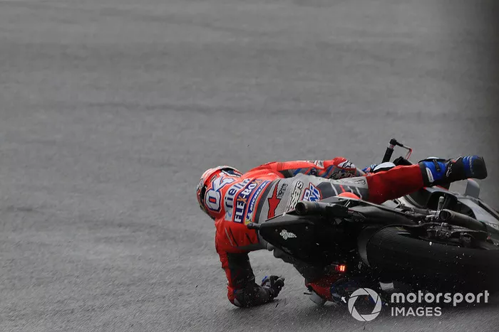 Andrea Dovizioso, Ducati Team crash