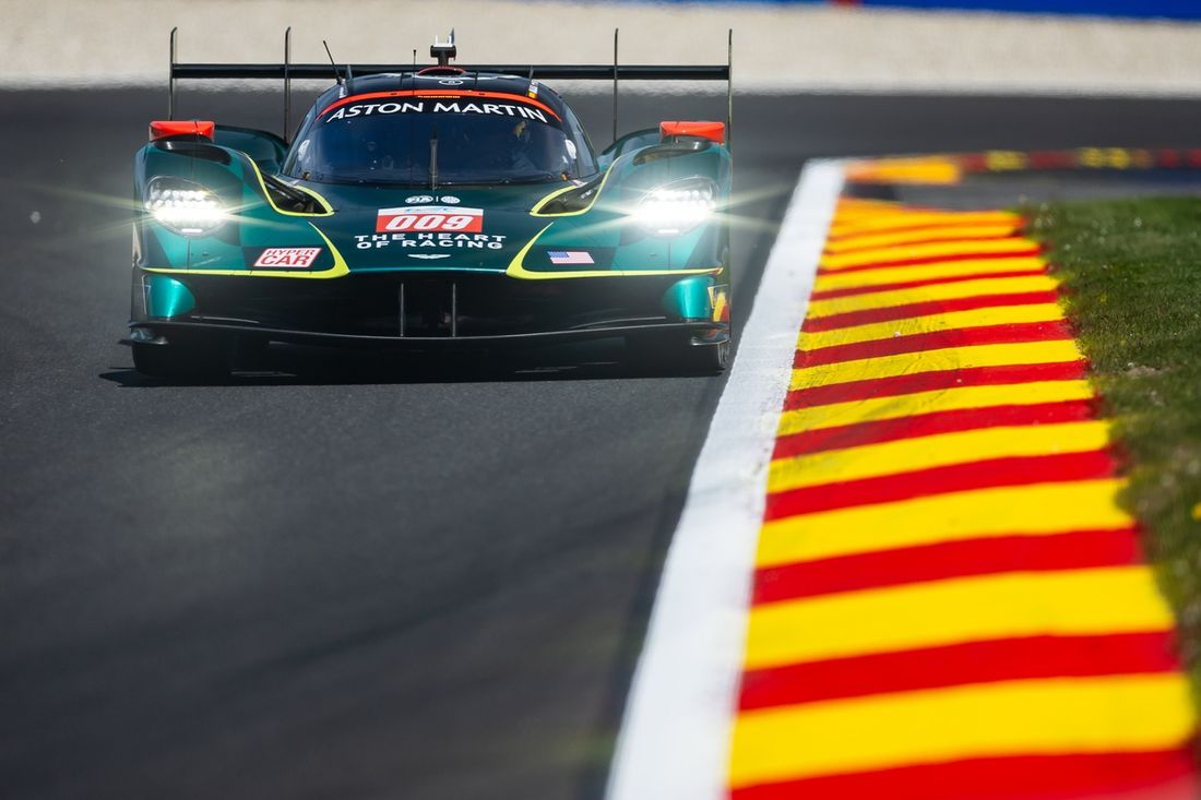 #009 Aston Martin THOR Team - Aston Martin Valkyrie: Alex Riberas, Marco Sorensen