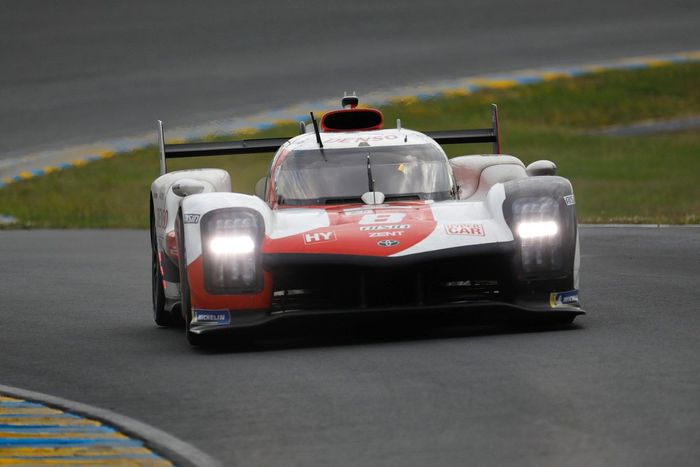#7 Toyota Gazoo Racing Toyota GR010 - Hybrid Hypercar, Mike Conway, Kamui Kobayashi, José María López