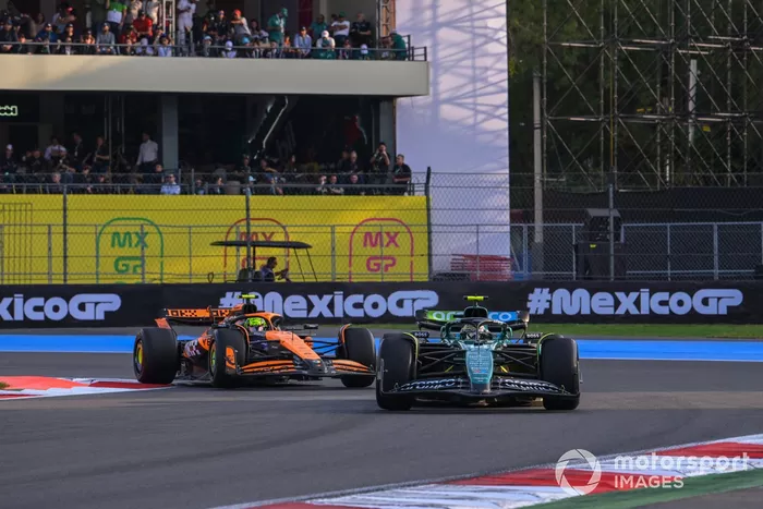 Fernando Alonso, Aston Martin AMR24, Lando Norris, McLaren MCL38