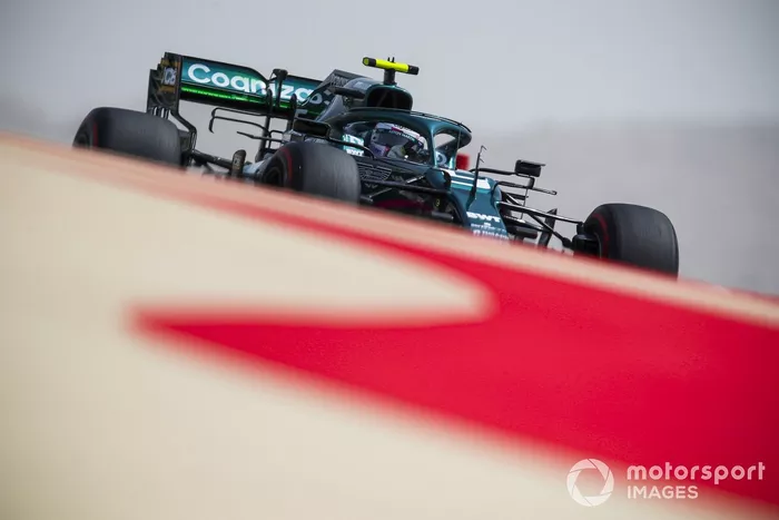 Sebastian Vettel, Aston Martin AMR21 