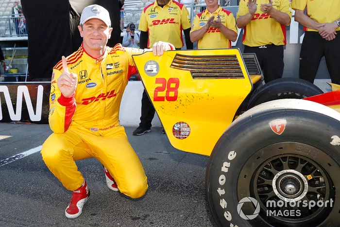 Ganador de la pole Ryan Hunter-Reay, Andretti Autosport Honda