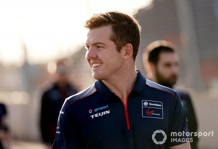 Nick Cassidy Virgin Racing sul tracciato                   