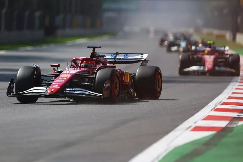 Charles Leclerc, Ferrari, Lewis Hamilton