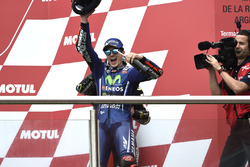 Podium: Race winner Maverick Viñales, Yamaha Factory Racing