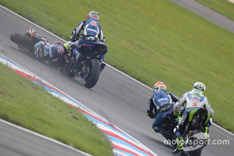 Crash von Federico Caricasulo, GRT Yamaha Official WorldSSP Team, Lucas Mahias, GRT Yamaha Official 