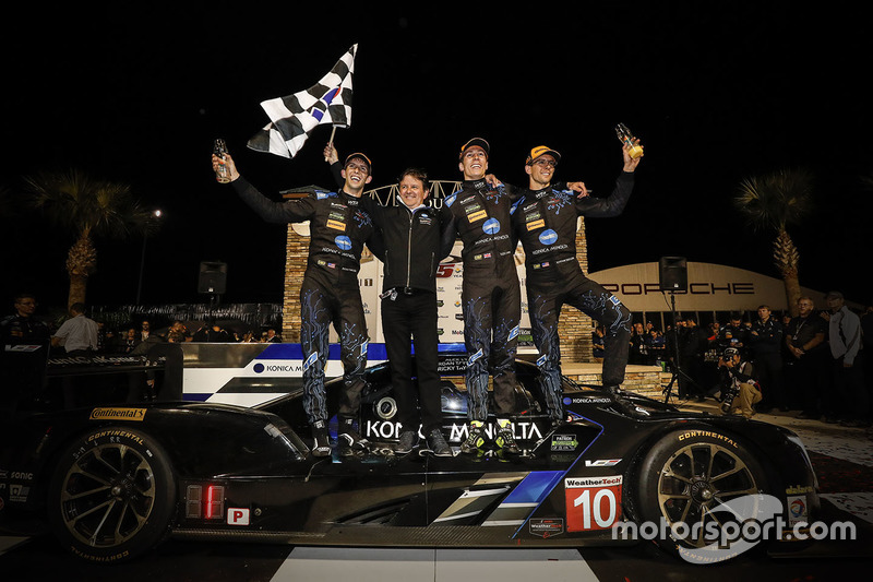 I vincitori Ricky Taylor, Jordan Taylor, Alex Lynn, Wayne Taylor Racing