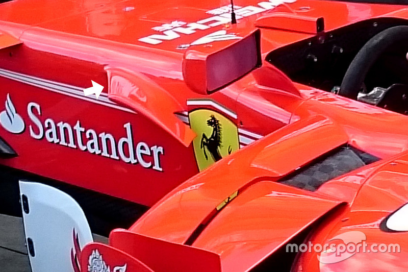 Ferrari SF70H пливець перед кокпітом