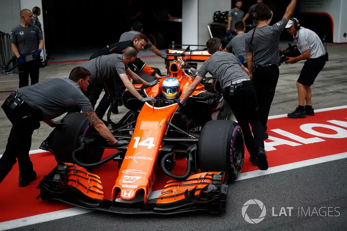 17º Fernando Alonso, McLaren MCL32 (2 puntos)