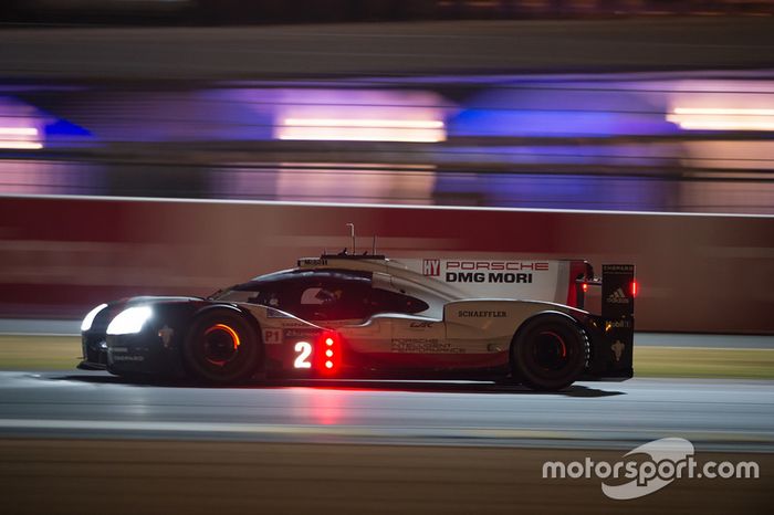 #2 Porsche Team Porsche 919 Hybrid: Timo Bernhard, Earl Bamber, Brendon Hartley