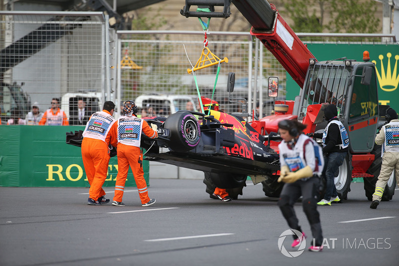 Max Verstappen - Daniel Ricciardo kazası - Red Bull Racing