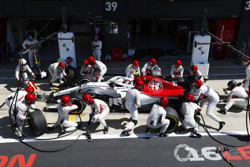 Charles Leclerc, Sauber C37, comes in for a stop