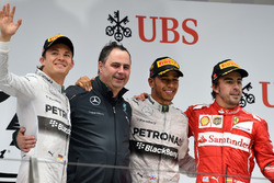 Podyum: 2. Nico Rosberg, Mercedes AMG F1, Ron Meadows, Mercedes AMG F1 Team Manager, yarış galibi Lewis Hamilton, Mercedes AMG F1, third place Fernando Alonso, Ferrari