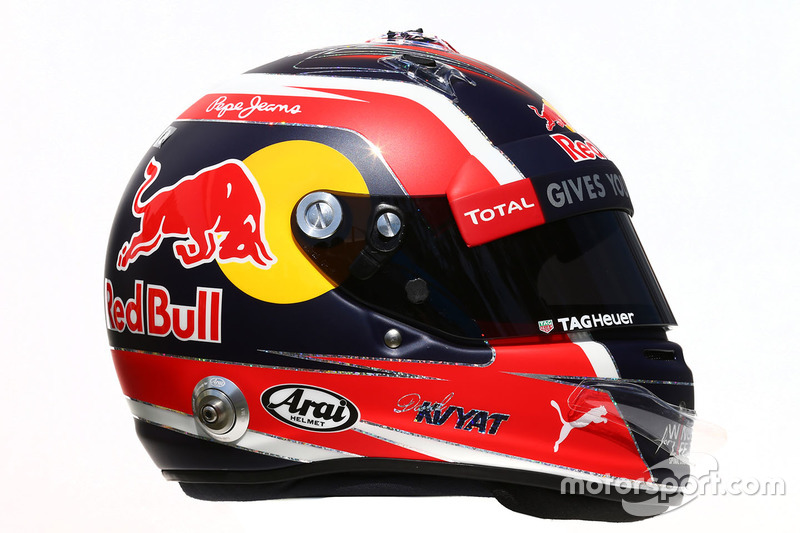 Il casco di Daniil Kvyat, Red Bull Racing