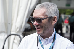 Dr. Martin Leach