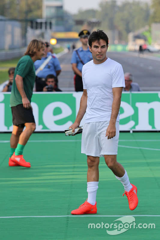 Sergio Perez, Sahara Force India beim Charity-Fussballspiel