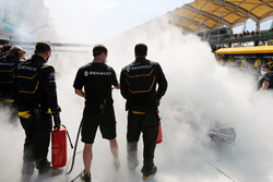 Горівший болід Кевіна Магнуссена, Renault Sport F1 Team RS16