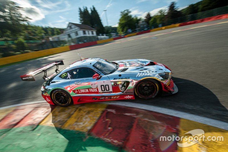 Shiny Linkin Park livery voor #00 Mercedes AMG-GT3 met o.a. Yelmer Buurman