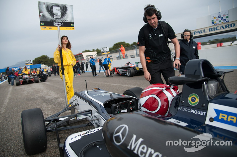 Grid girl (F3 Europeia)
