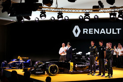 Frederic Vasseur, racing director Renault Sport Racing F1 team, Carlos Ghosn, Renault President, Jolyon Palmer, Renault Sport F1 team, Esteban Ocon test driver Renault Sport F1 team, Kevin Magnussen, Renault Sport F1 team