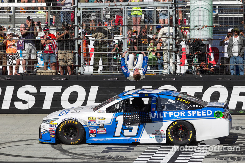 Bristol: Carl Edwards (Gibbs-Toyota)