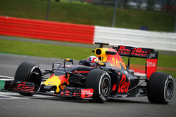 Pierre Gasly, Red Bull Racing RB12, Testfahrer