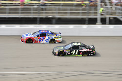 A.J. Allmendinger, JTG Daugherty Racing Chevrolet, Kurt Busch, Stewart-Haas Racing Chevrolet